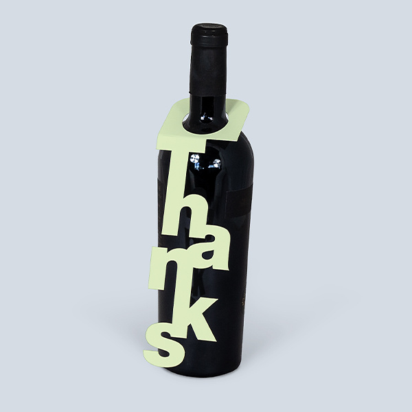 Accroche-bouteilles - Thanks personnalisable pour cadeaux autour du vin