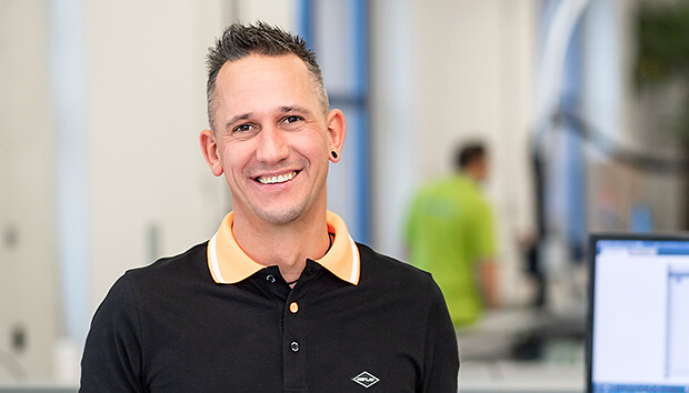 Flyerline - Carlo Munari Flyerline - Carlo Munari