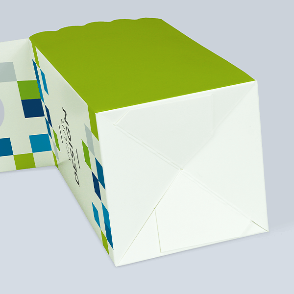 CH Produkt Slider Snacktuete mit Flaschenhalter Bild5